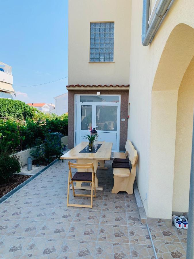 Apartments Mirela Vodice Exterior foto