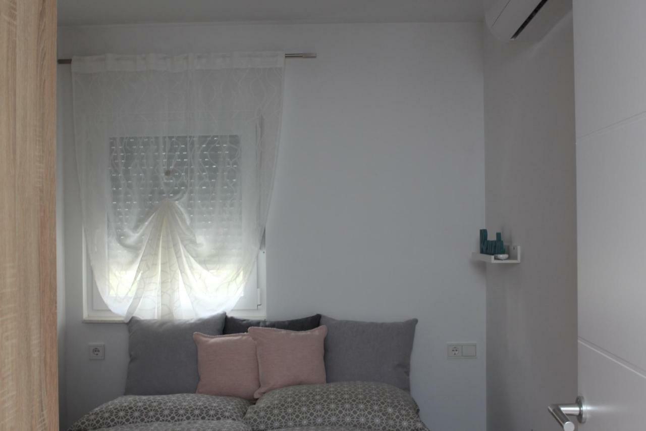 Apartments Mirela Vodice Exterior foto