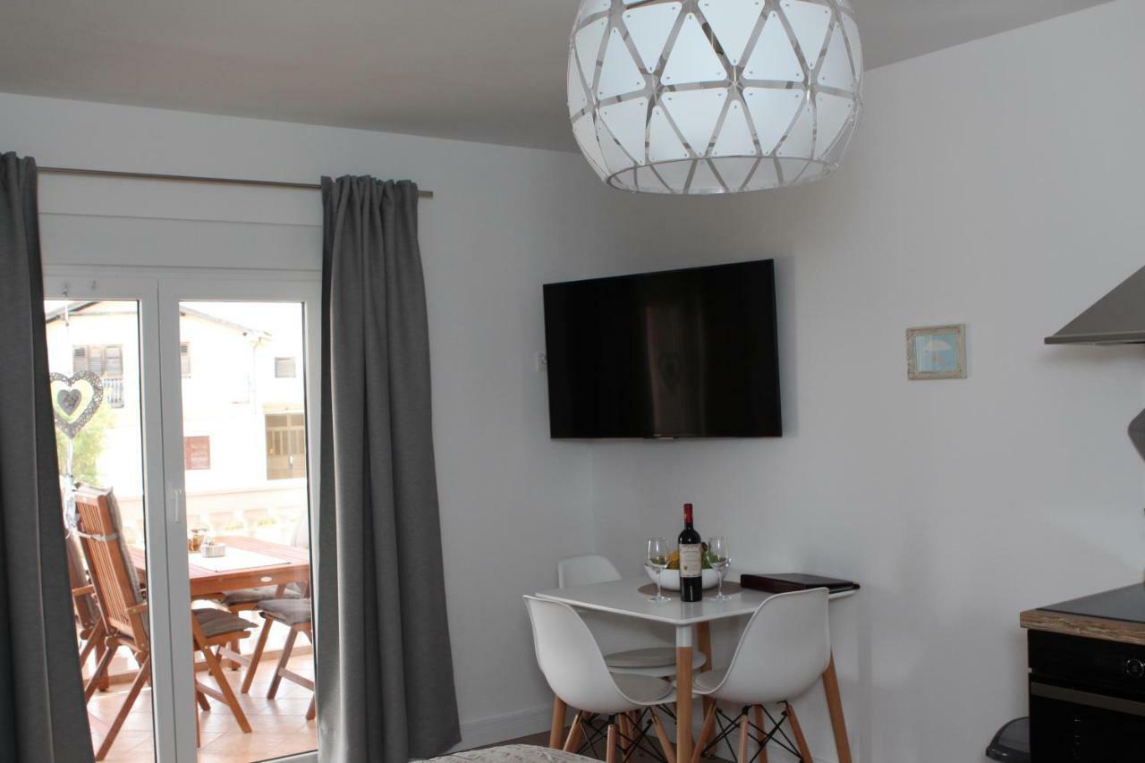 Apartments Mirela Vodice Exterior foto